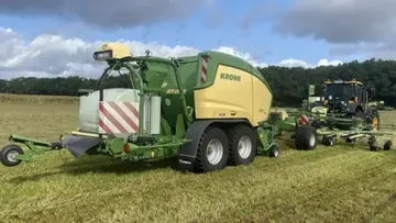 Krone представил валкообразователь Swadro Baletrain TC880 для работы в сцепке с пресс-подборщиками